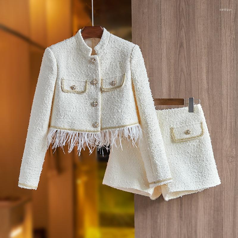 

Women' Tracksuits Luxury Winter Thick Fabric Beige Color Feather Patchwork Jacket Shorts 2 Piecee Set Slim Street Suits