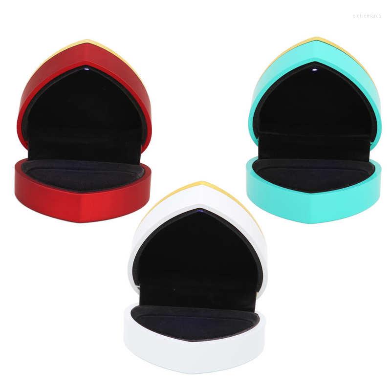 

Jewelry Pouches LED Ring Storage Box Display Flocking Lining Heart Shaped Portable Fashionable Gift For Men Women Anniversary