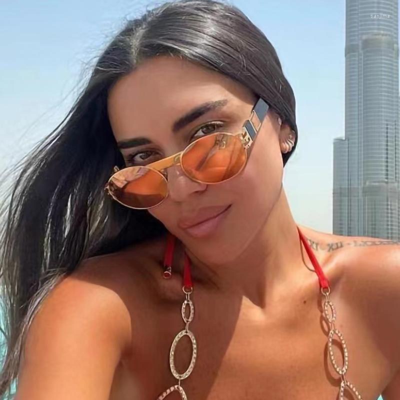 

Sunglasses Gold Metal Frame Round Women And Men Fashion Retro Unisex