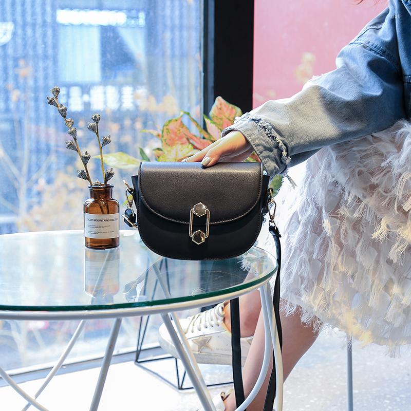 

Evening Bags Soft PU Sequins Single Shoulder Inclined Patent Leather Saddle Zippers Slanting Solid Casual Occasion Decoration Bag, Red