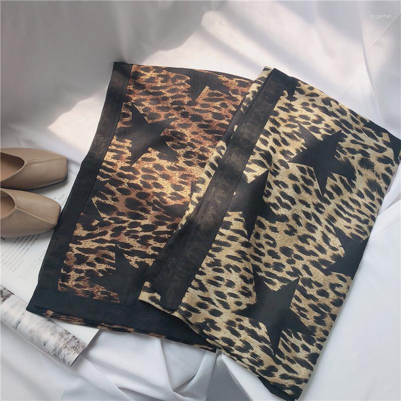 

Scarves 2022 Winter Fashion Cotton Leopard Print Shawls Star Pattern Muslim Muffler Hijab Wrap 2 Color10pcs/LOT Wholesale
