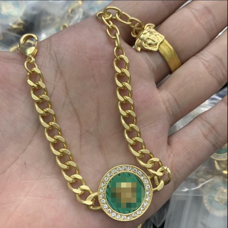 Fashion Nouveau pendentif conçu creux de greca grecamania collier de chaîne pour femmes banshee medusa portrait 18k plaque d'or colliers de créat