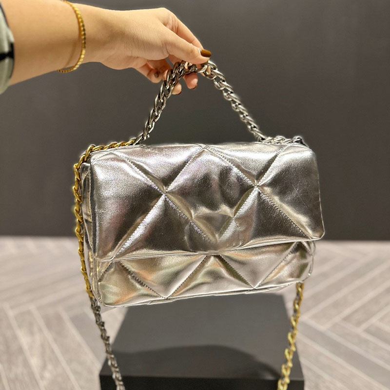 

Fashion Women 19 Classic Flap Shoulder Bag Matelasse Chain Leather Quilted Large Capacity Luxury Designer Crossbody Handbag Retro Cosmetic Bag Multi Pochettes, Gold