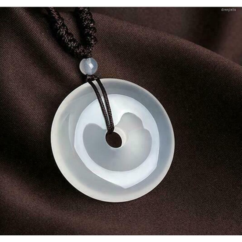 

Pendant Necklaces Natural Agate Amulet Jade Circle Donut Nelace China Hand-carved