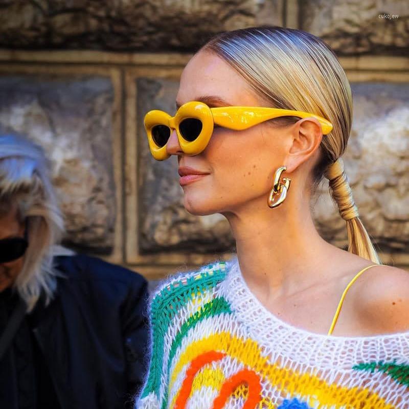

Sunglasses 2022 Fashion Colorful Lips Women Brand Designer Vintage Punk Sun Glasses Female Funny Party Shades