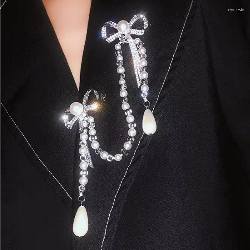 

Brooches CINDY XIANG Fashion Rhinestone Double Bowknot Pin Brooch Vintage Pearls Tassel Suit Collar Lapel Shirt High Quality