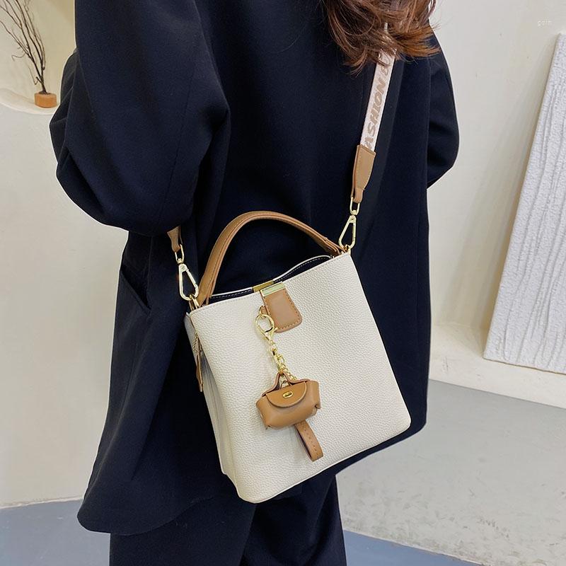 

Shoulder Bags Women Purses Fashion Bucket And Handbags Luxury Designer For 2022 Crossbody Bag High Quality Totes, Black