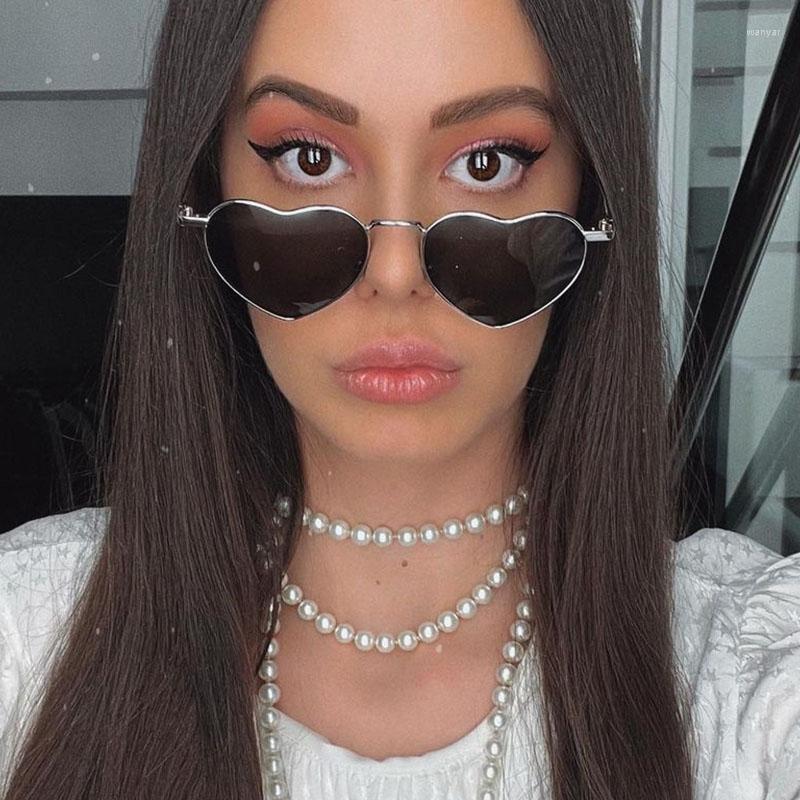 

Sunglasses 2022 Love Heart Sun Glasses Women Fashion Brand Punk Design Vintage Women's UV400 Polarized Shades Oculos