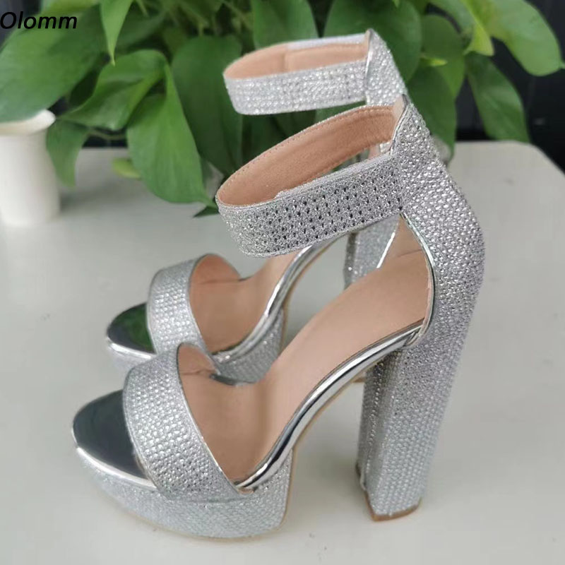 

Olomm Fashion Women Summer Sandals Glitter Material Block Heel Round Toe Gorgeous Silver Night Club Ladies Shoes US Size -20