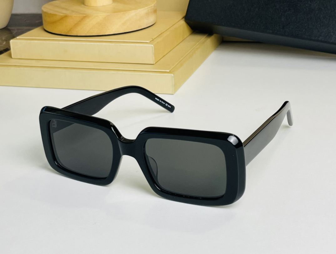 

Rectangular Sunglasses 534 Shiny Black/Dark Grey Lenses Women Men Summer Sunglass Shades Eyewear with Box