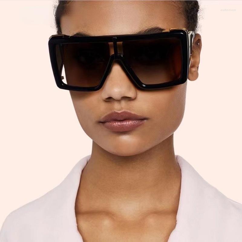 

Sunglasses 2022 Fashion Trend Conjoined Women Large Frame Personalized Designer Sun Glasses Multi Lens Outdoor