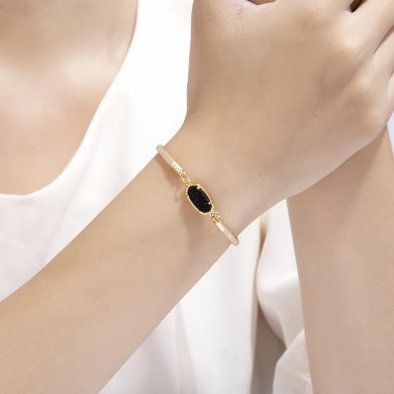 

Strand 2022 Fashion Luminous Black Simple Crystal Bracelet Female Bohemian Joker Personality Jewelry Adjustable Men's Gifts