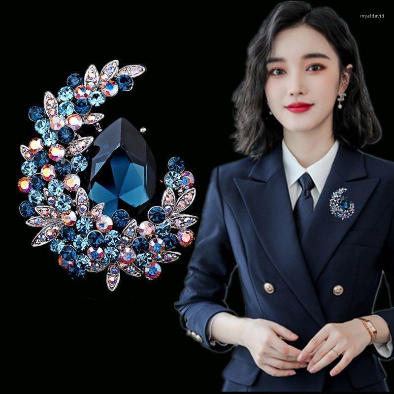 

Brooches RUI JIA DUSK Large Water Drop Rainbow Crystal Moon Brooch Fashion Luxury Elegant Alloy Ladies Party Pin Birthday Gift