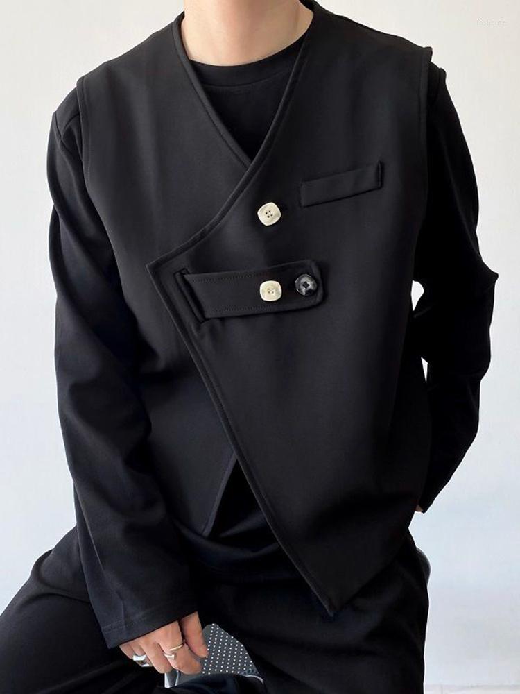 

Men's Vests Vest Buckle Design Men Short Versatile 2023 Autumn Darkwear Solid Color Male Waistcoat Temperament Japanese 2A5251, Black