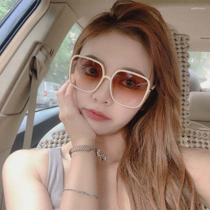 

Sunglasses 2022 Fashion Retro Gradient Pink Clear Lens Mirror Eyeglasses Square Sun Glasses Big Frame Female