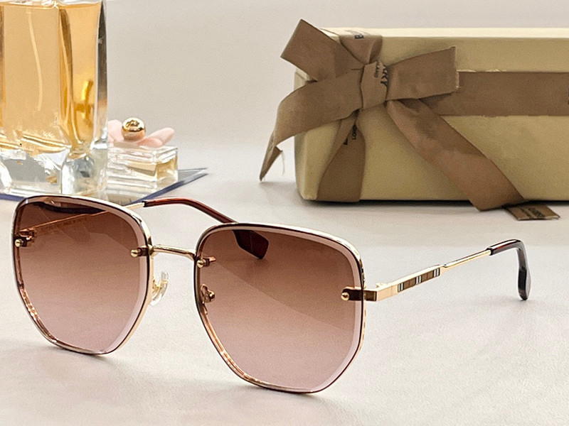 

Sunglasses For Women Men Summer 4508 Style Anti-Ultraviolet Retro Plate Square Full Frame Fashion Eyeglasses Random Box