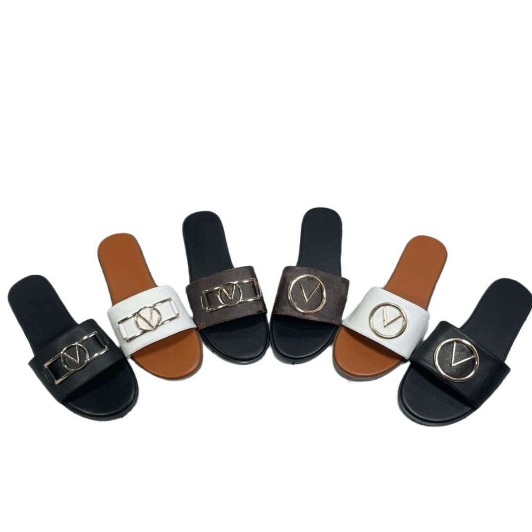 

2022 shoes slippers Classic women's sandals Summer designer leather rubber flip flops Outdoor beach shoes Hot boots