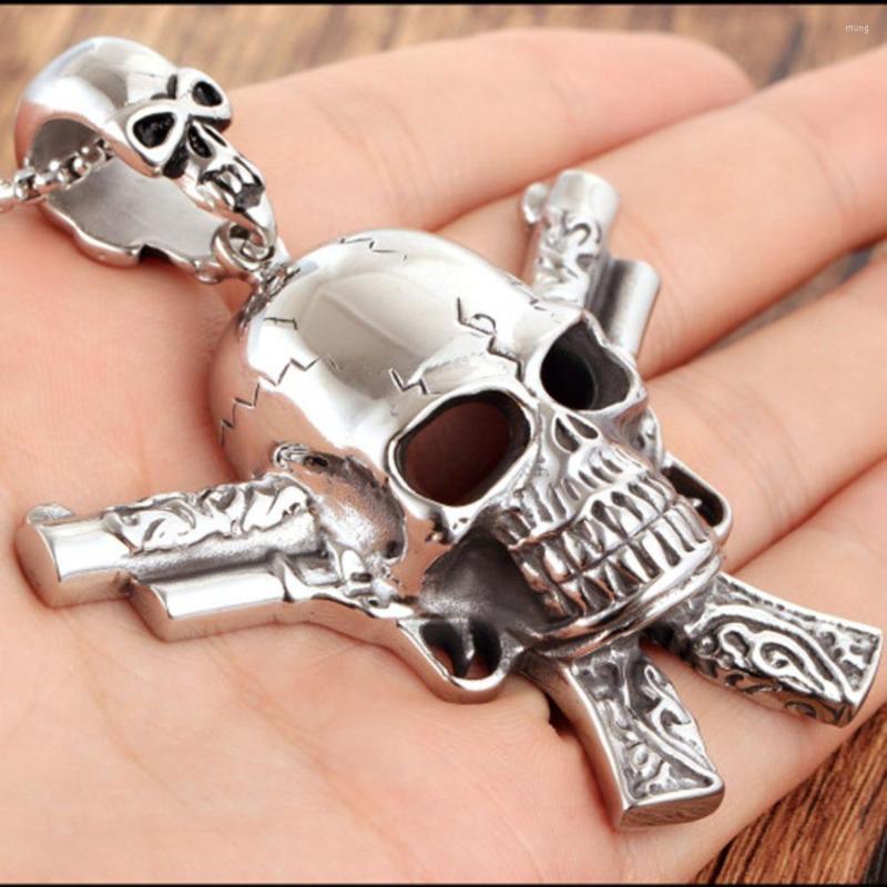 

Pendant Necklaces Arrival Cool Skull Stainless Steel With Double Gun Gift For Man Silver Color Jewelry