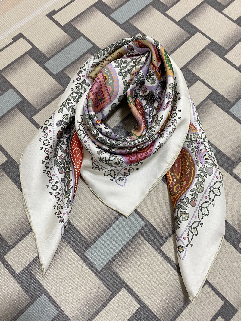 

Women's square scarf 100% twill silk material print flowers pattern white beautiful scarves shawl size 90cm -90cm