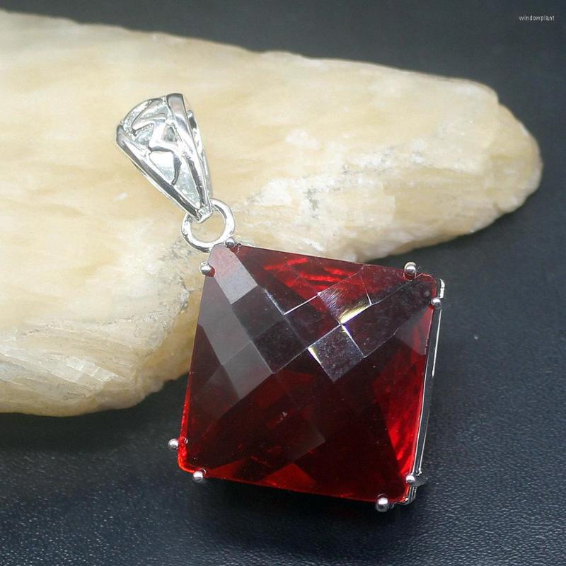 

Pendant Necklaces Gemstonefactory Jewelry Big Promotion 925 Silver Delicate Shiny Blood Red Garnet Women Ladies Gifts Necklace 1213