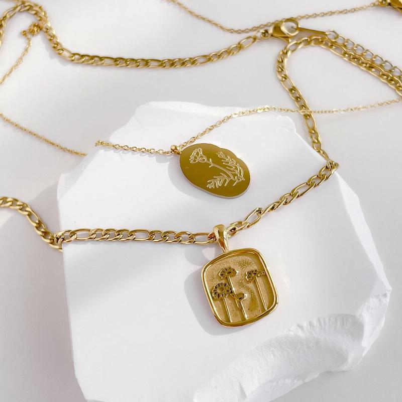 

Chains Fashion Romantic Geometirc Stainless Steel Daisy Flower Pendant Necklaces For Wonen Tarnish Free Gold Necklace Gothic