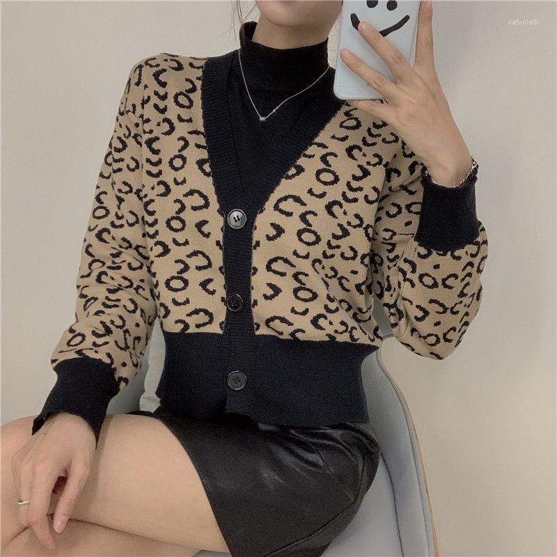 

Women' Knits Woman Sweaters Cardigan Autumn Leopard Print Pattern Loose V-neck Sneaky Design Long Sleeve Knitwear Women' Coat, Coffee