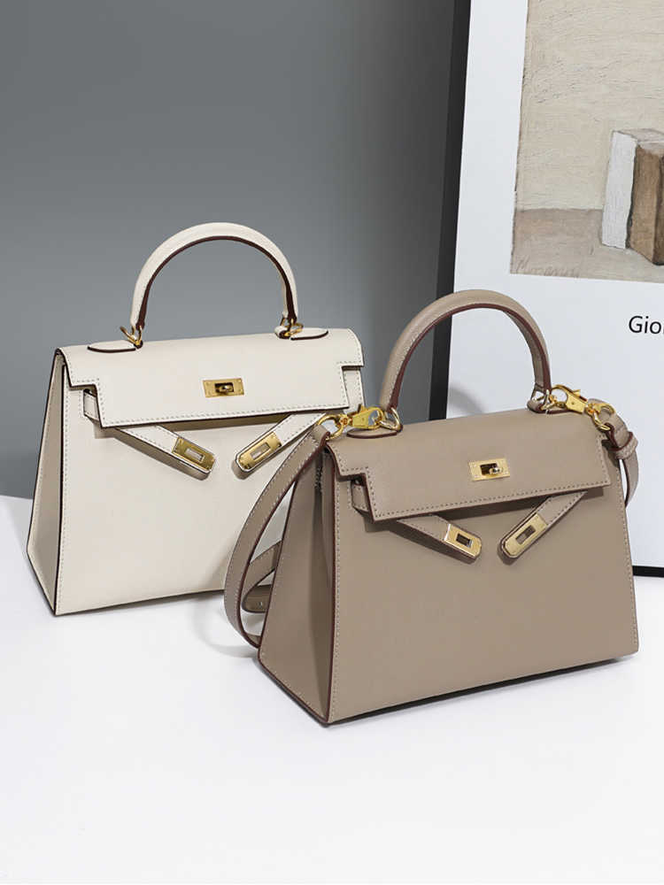 

Handheld Herme Designer Bags women light luxury brand popular this year leather high-grade small winter, Not for sale do not shoot