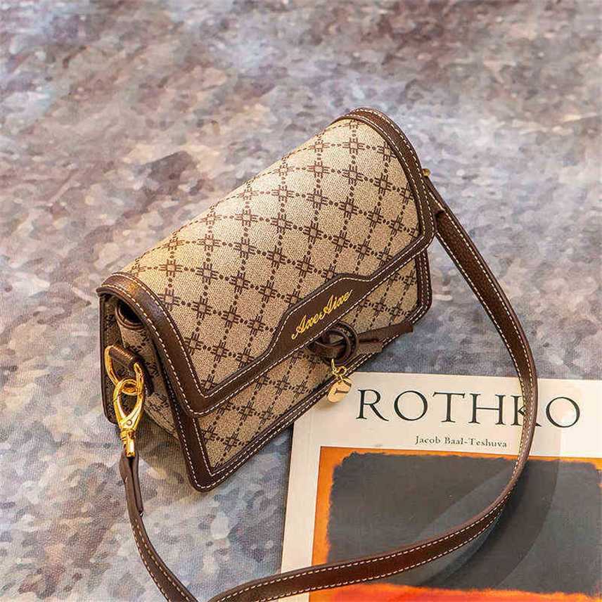 

Handbags Outlet Advanced sense style versatile women's new small messenger bag, Light curry color