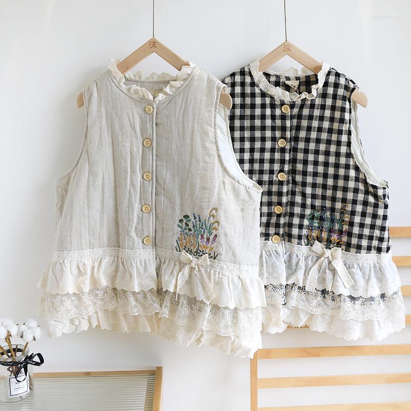 

Women's Vests Autumn Winter Women All-match Mori Kei Flower Embroidery Lace Trims Loose Comfortable Cotton Padded Sleeveless Tank, Black