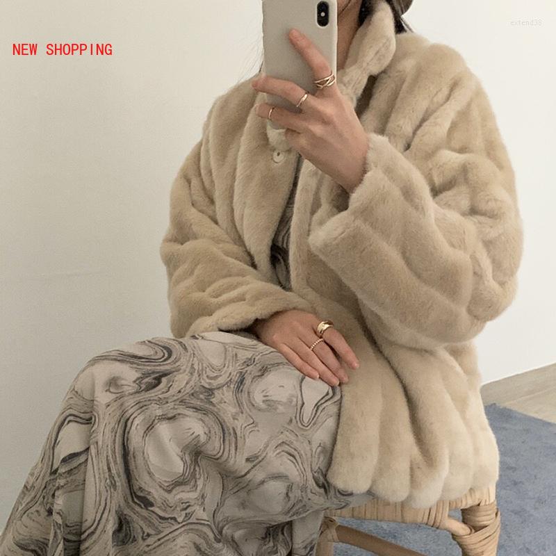 

Women's Fur White Teddy Jacket Faux Elegant Short Mink Coat 2022 Winter Luxurious Warm Thick Plush Women Loose Furry Jackets