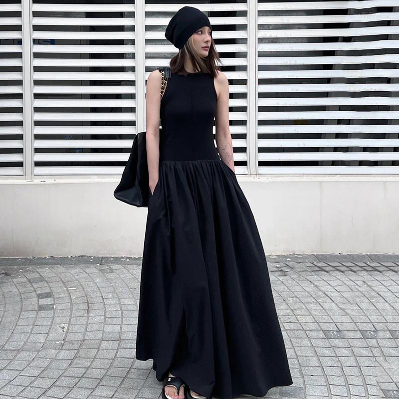 

Casual Dresses 2022 Early Autumn Products Niche Design Minimalist Vest Dress Mopping Skirt Women' Knitted Stitching Large Swing, White