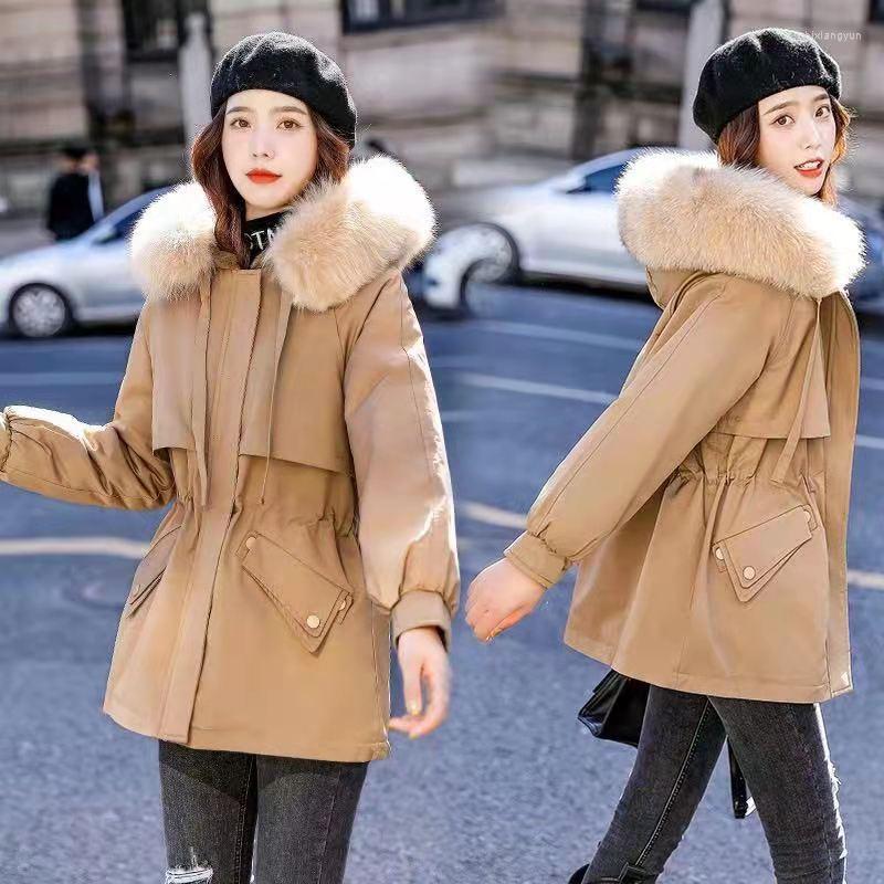

Women's Trench Coats Autumn Winter Women Clothes Jacket Female Vintage Warm Coat Ladies Cotton Padded Thick Parkas With Large Fur A136, White