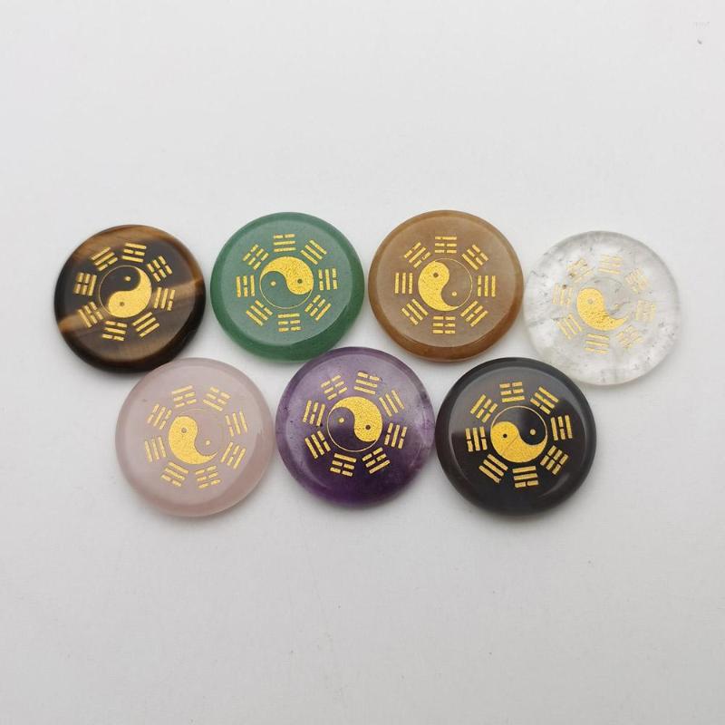 

Pendant Necklaces Ornaments 7pcs 7 Colors Carving Spray Gold Color Natural Stone Fashion Tai Chi Yin Yang Charm Jewelry Accessories