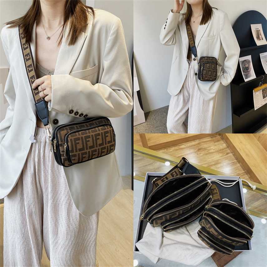 

Clearance bag women's new style mobile phone hand holding small square sling Shoulder Messenger Bag Handbags, Coffee color horizontal plate