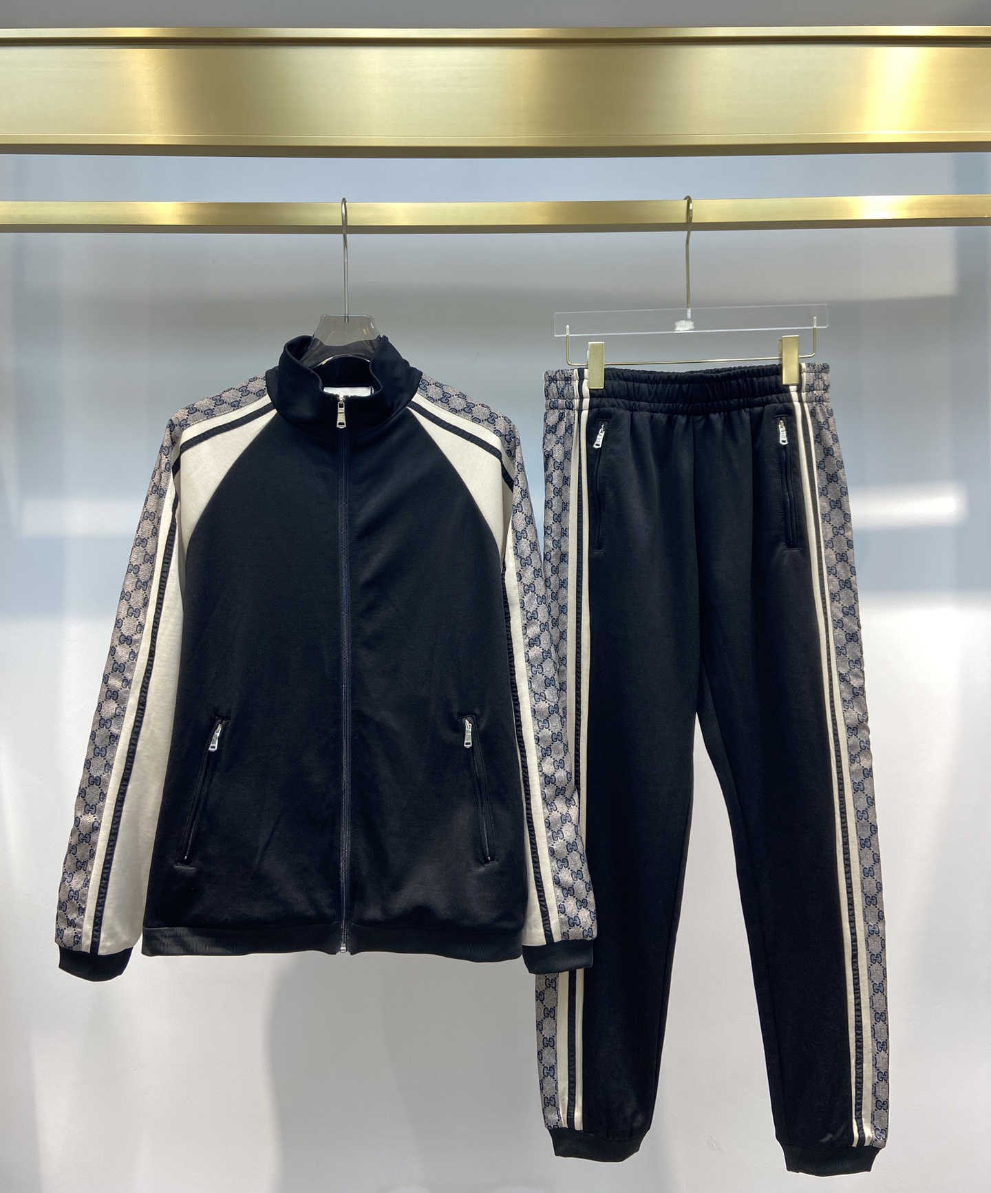 

Spring and Autumn latest exquisite tracksuits US size designer Tracksuits high-quality Stripe splicing beautiful fluorescent green, Style 2