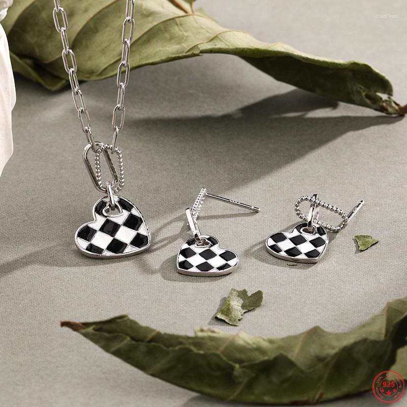 

Chains 2022 Trendy S925 Sterling Silver Charm Pendant Chessboard Simple Heart Pure Argentum Neck Jewelry For Women Lovers