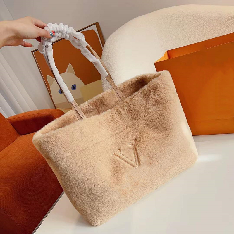 

Large Furry Bags designer bags shoulder tote bag woman travel totes fashion handbag purse soft warm purses 5A, Contact seller