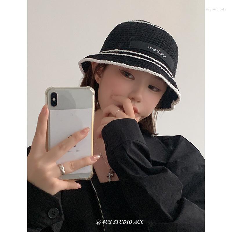 

Berets Striped Knitted Bucket Hat Women's Handmade Crochet Fisherman Hats Lady Girls Panama Outdoor Hiking Sunscreen Basin Caps Unisex, White