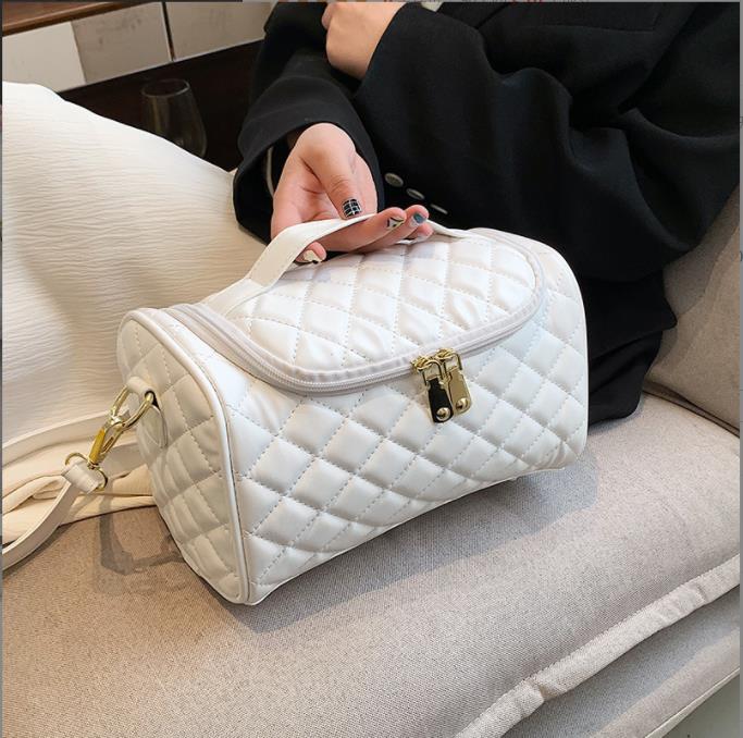 

Women Cosmetic Bag With Mirror Lattice Leather Quilted Mini Trunk Classic Zipper Shoulder Bag Handbags, Customize