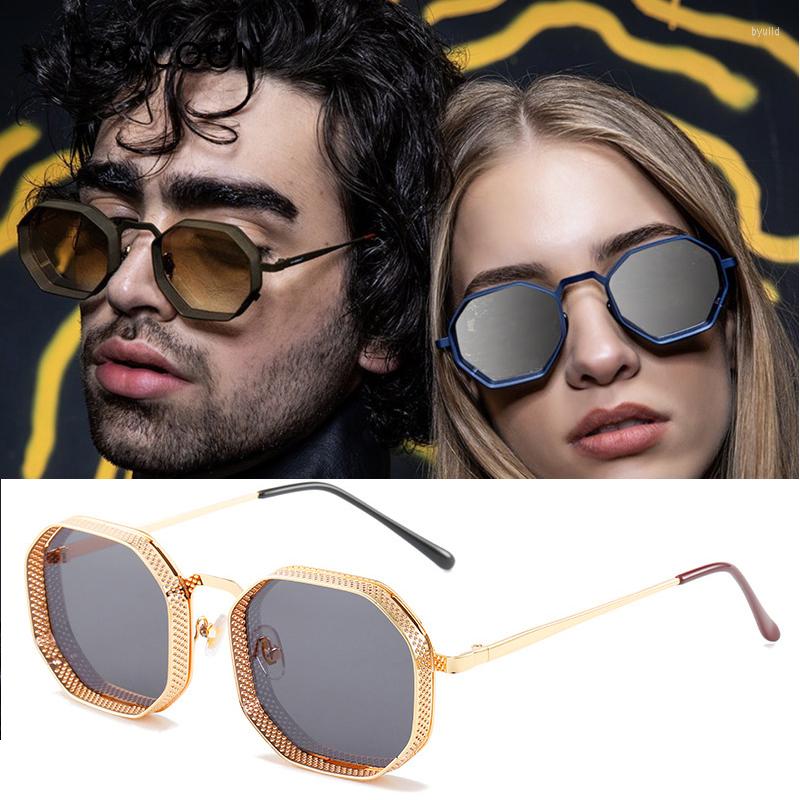 

Sunglasses Classic Gothic Steampunk Men Retro Metal Punk Sun Glasses Women Designer Hip Hop Vintage Summer Shades