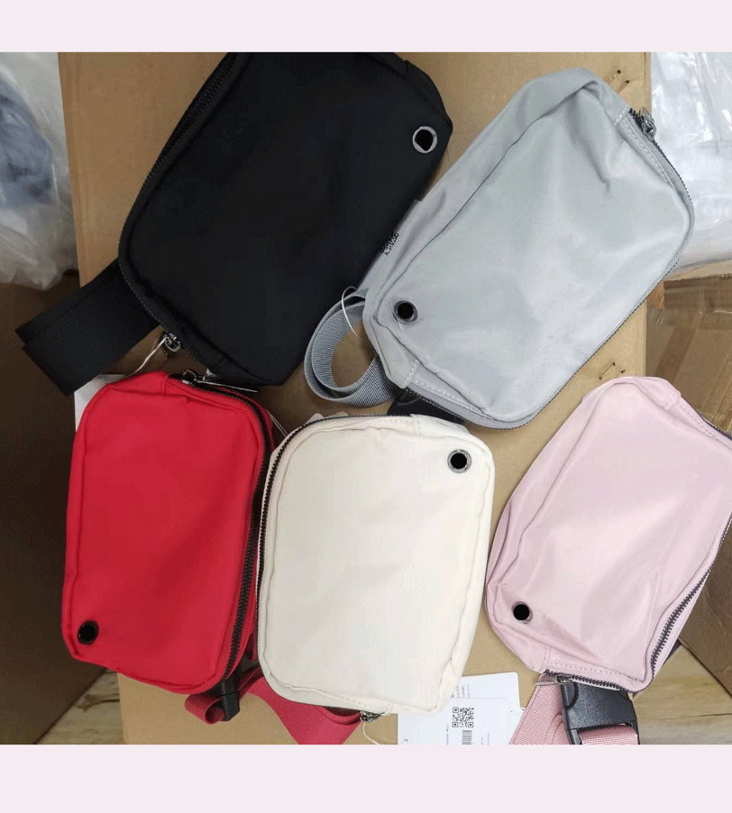 

Travel Stuff Sacks Solid Color Large Capacity Sport Waist Bag Portable and Practical Storage Bags, Red