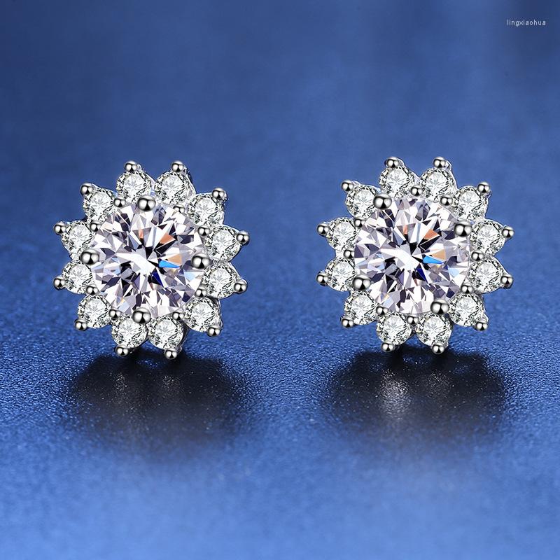 

Stud Earrings S925 Silver 0.5 Carat D Color Moissanite Sunflower For Women Electroplating 18K White Gold Couple Gift