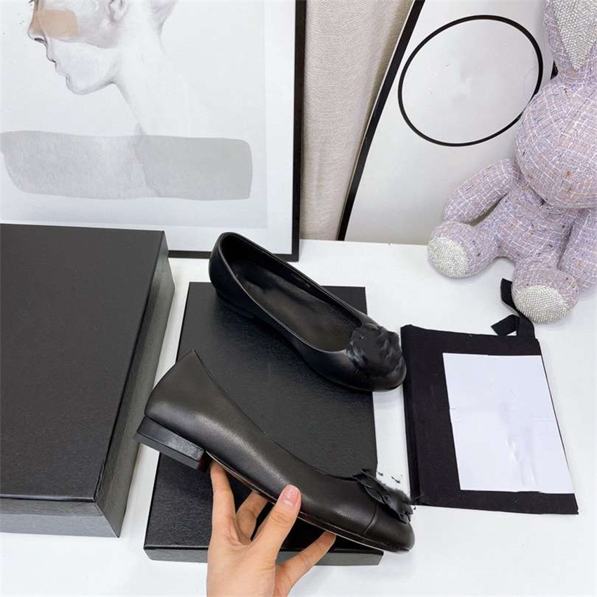 

Fashion Dress Shoes Women Leather Channel High Heel Metal Buckle Letter Logo Wedding Party Business Casual Flat Shoes 01-020