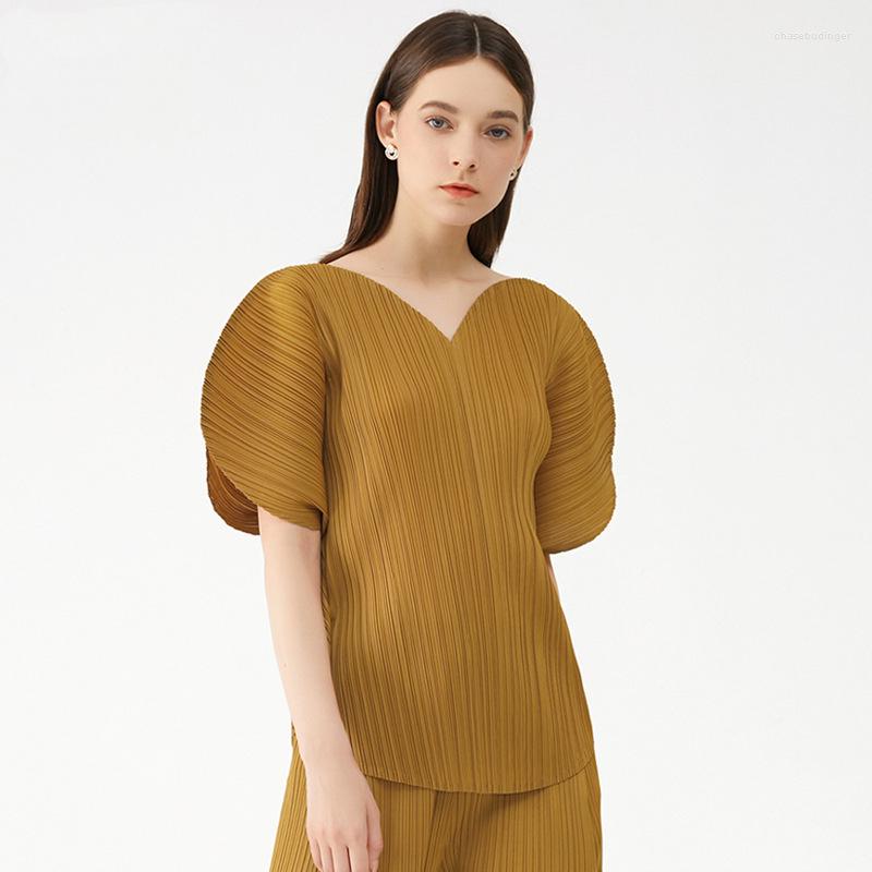 

Women's T Shirts Miyake Pleated Shirt Solid Heart-shaped V-Collar Batwing Sleeve Loose Tops Casual Style Designer Aesthetic Clothing, Black