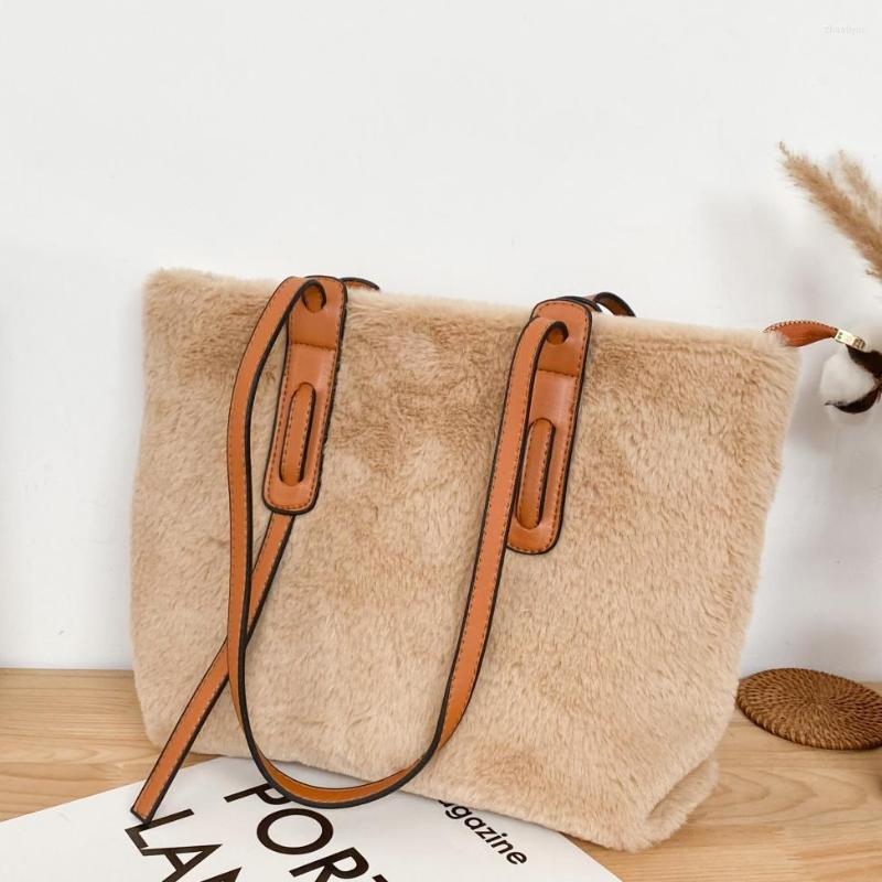 

Evening Bags Khaki Faux Fur Large High Capacity Totes 2022 Winter Soft Plush Women's Designer Handbag Sweet Lady Shoulder Bag, Black