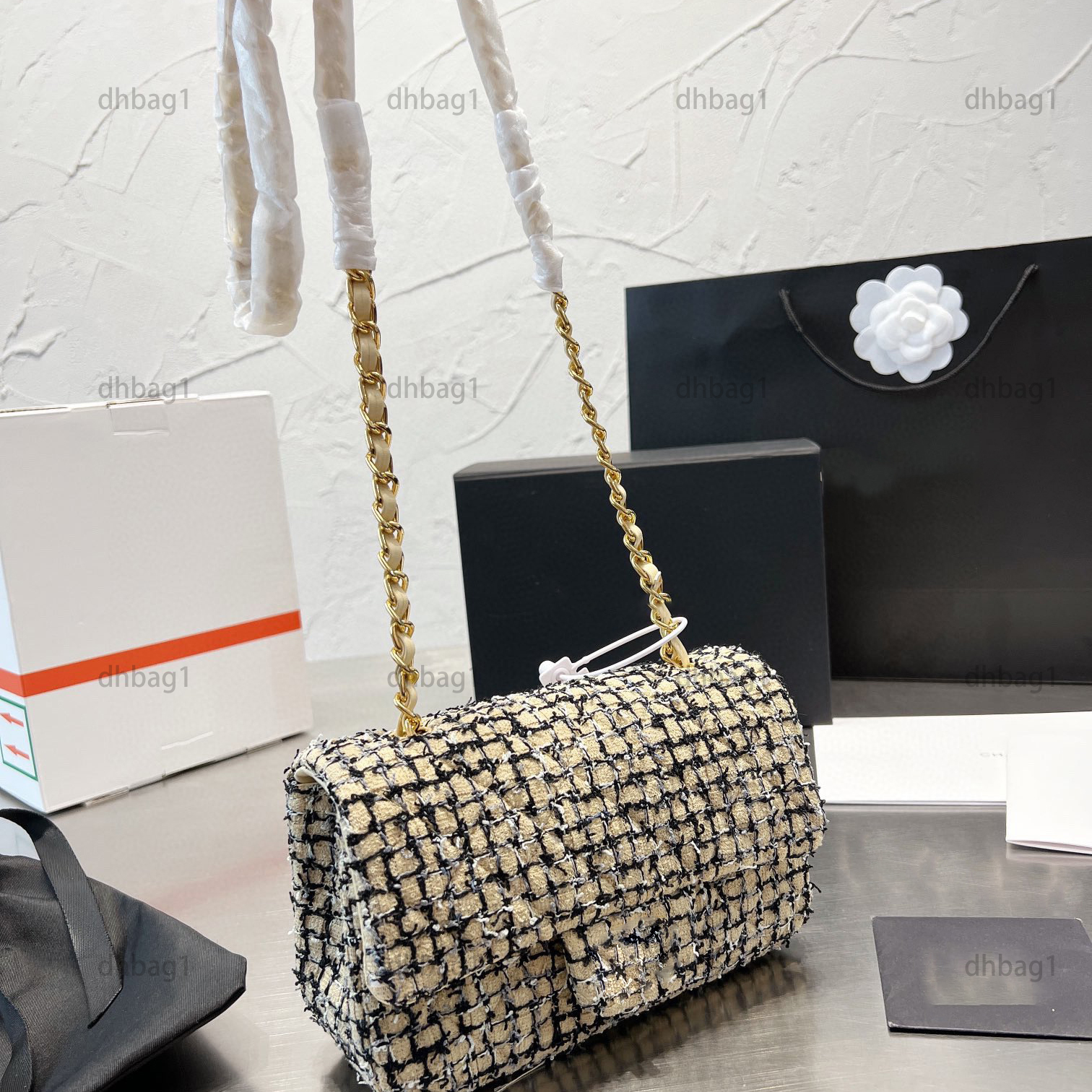 

2022 Early Spring Tweed Designer Flap Bag Metal Chain Black And Gold Buckle Multicolor Single Shoulder Crossbody Card Holder Luxury Coin PurseTote Handbags 20CM, Pink