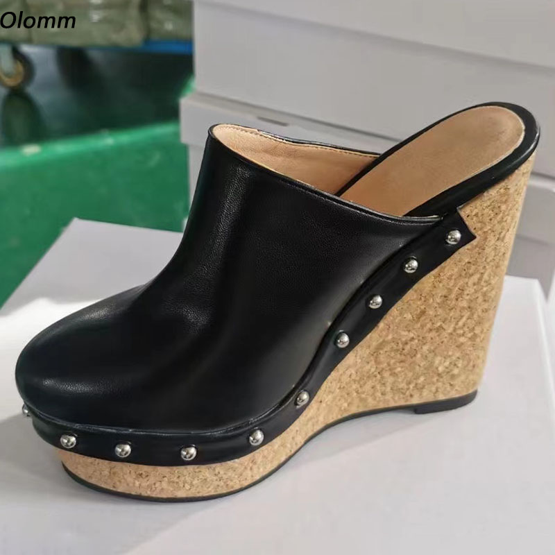 

Olomm Handmade Women Platform Mules Sandals Sexy Rivets Wedges Heels Round Toe Elegant Black Cosplay Shoes US Plus Size -20