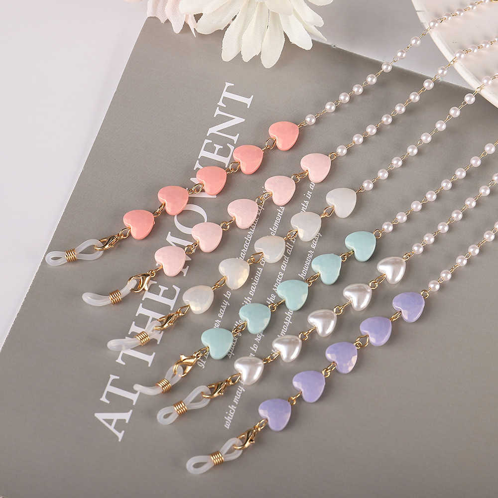 

Personalized Versatile Color Love Glasses Versatile Pearl Heart shaped Mask Earphone Anti loss Chain
