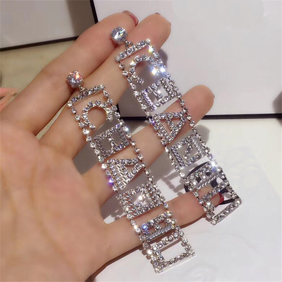 

Luxurys Designers Womens C Earrings Fashion Brand Earring Men Formal Women H Diamond Pendant Studs Hoop Ear Rings Wedding Partys Suits