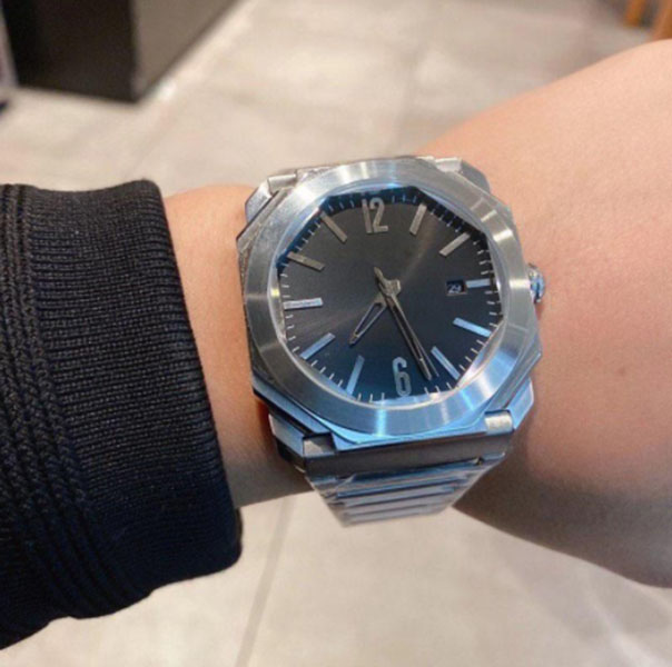 

Squar Octo Roma Collection Automatic Black Dial Watches 41.5MM Mechanical Glack Back Men Watch Stainless Steel Strap Mens Wristwatches